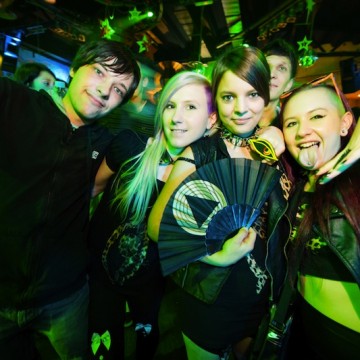 dejanhren-ag-ftv-6383